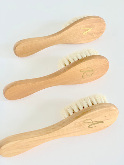 Brosse en bois Initiale À personnaliser